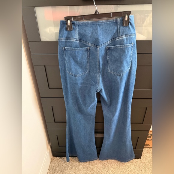 Halara cross over stretchy denim super flare pants - Picture 5 of 5